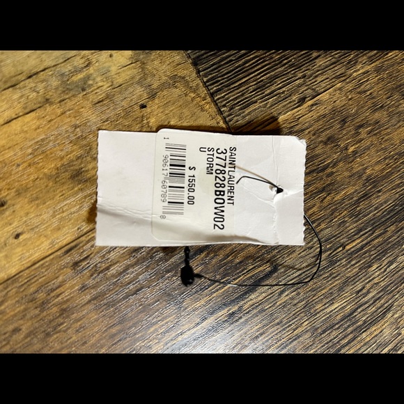 SAINT LAURENT MONOGRAM ENVELOPE WALLET - Picture 14 of 14